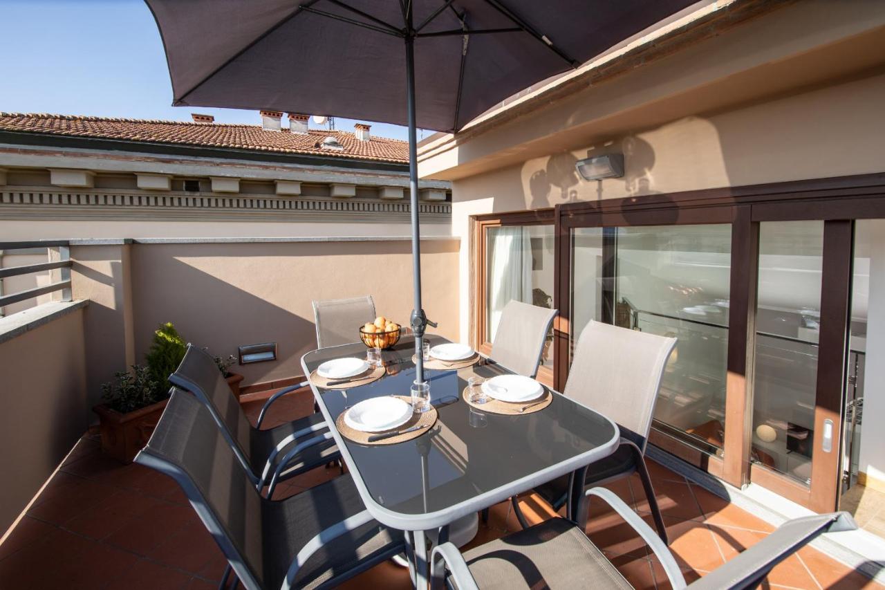 Rooftop Delight With Terrace Lucca Exteriér fotografie